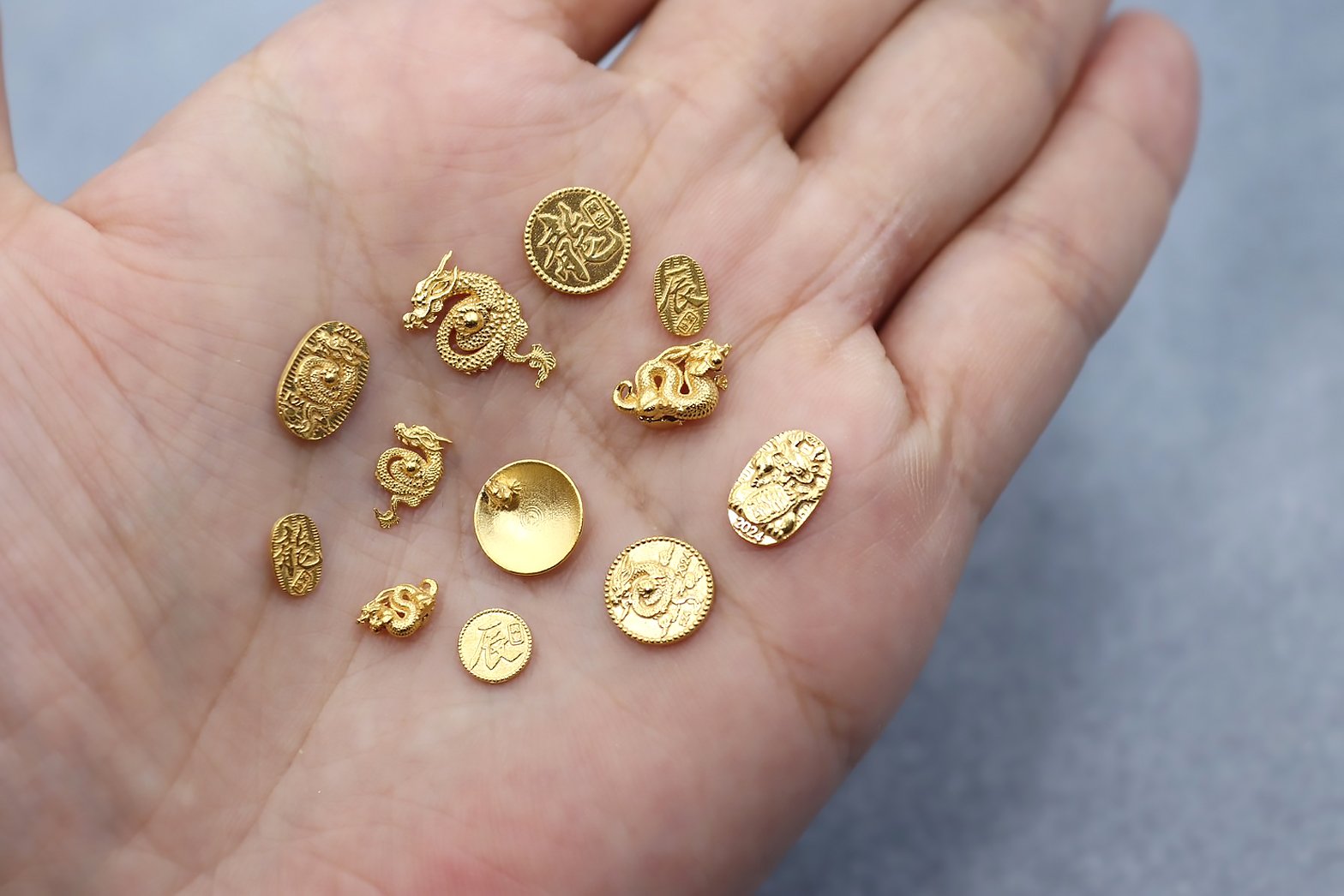 ぷしゅ❇️❤️ ニュー カービング ゴールド 14kgf 24kgpイヤリング JUNGOLD&CANDY 純金と宝石|Creema SPRINGS