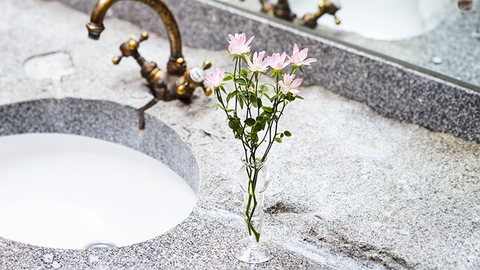 理化学ガラスの花瓶「MEDIFLA」で癒やしのひとときを｜Creema SPRINGS