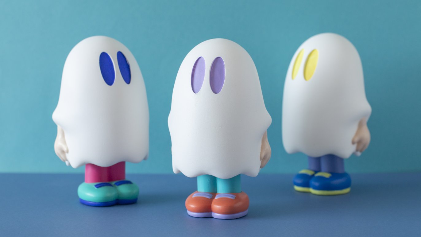 念願だったソフビの制作に初挑戦 集まった資金で「ななしのおばけ  