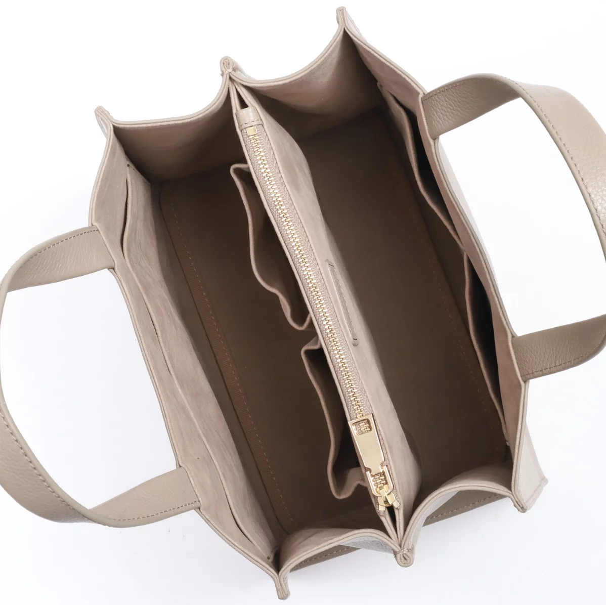 あのミニトートが肩掛け可能に！高級感・軽さ・機能を両立した