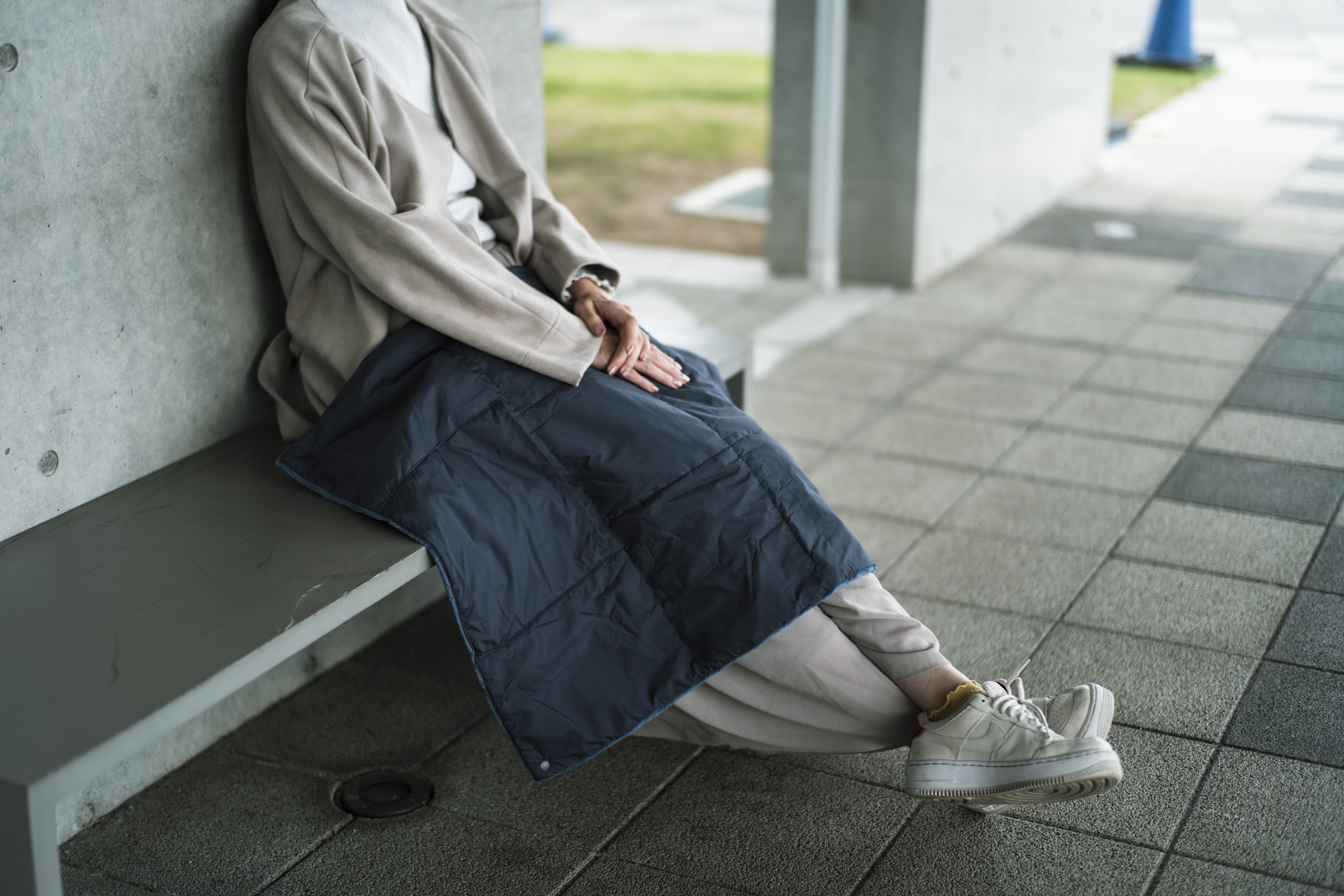 外出先でも軽くて暖かい！これからの季節に、カポック綿を使用した