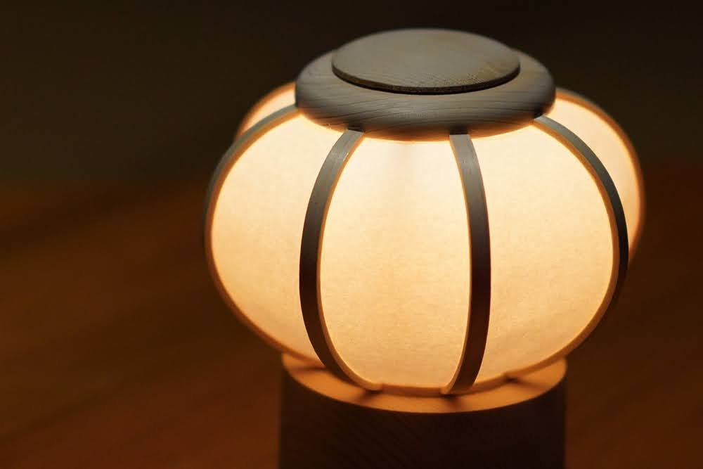 創業100年の職人技が織りなす、心に寄り添う特別な灯り「ゆらぎライト