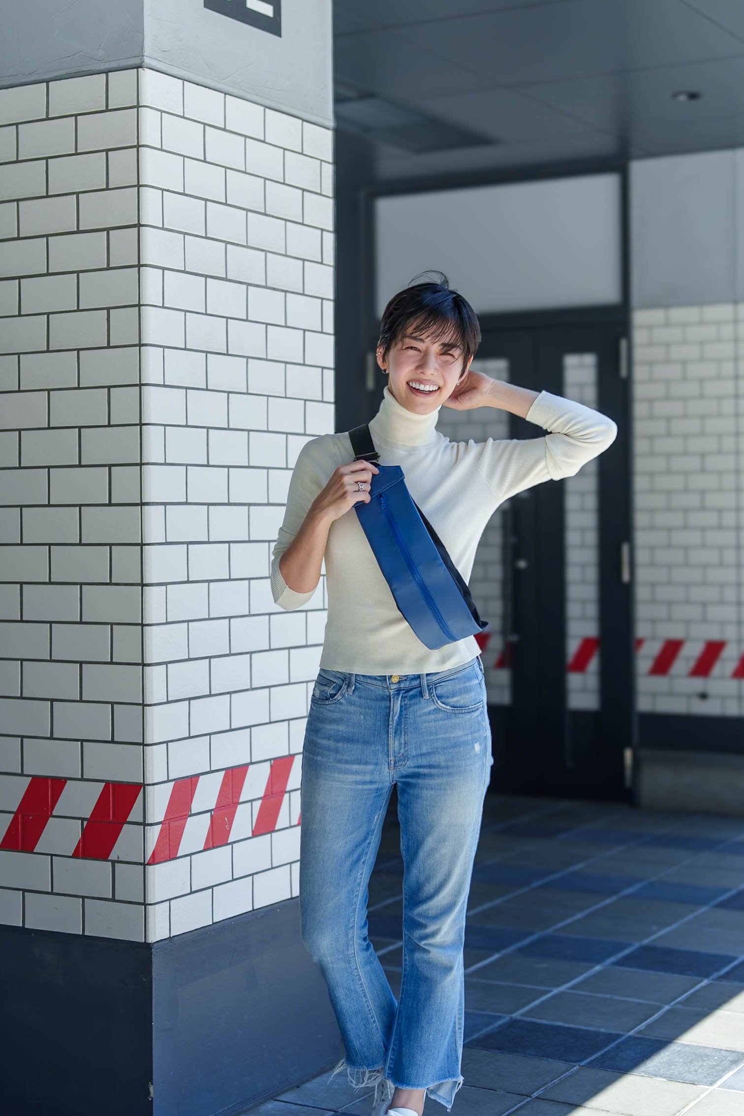重さわずか180gなのに収納抜群！【 レザー×帆布ボディバッグ】 メンズ