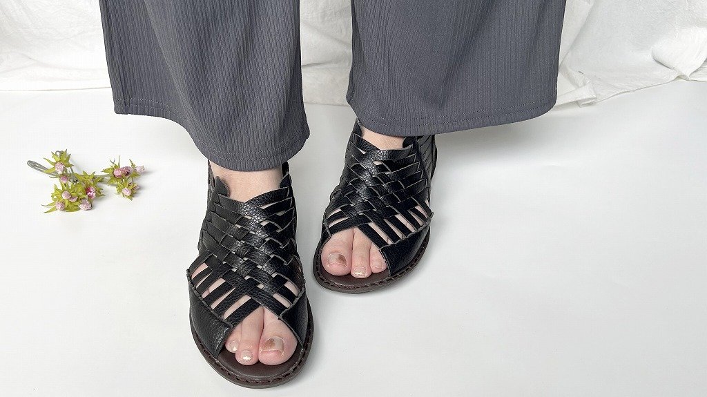 極やわ素材♪ まるで靴下感覚のマイクロファイバー編み込みサンダル