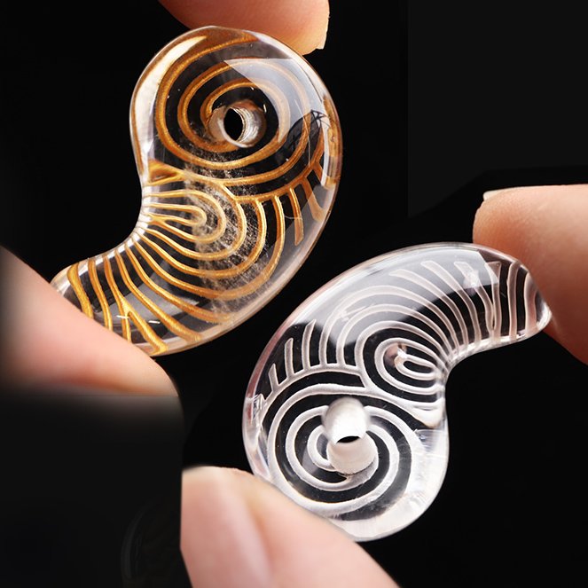 纏う意志、語る勾玉－歴史の息吹と素材の魅力を宿した4種のストーン