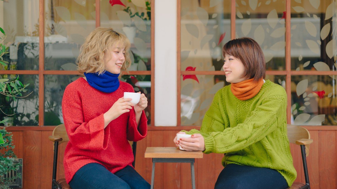 ピュアカシミア100％でできたネックウォーマー リバーシブルで使い方