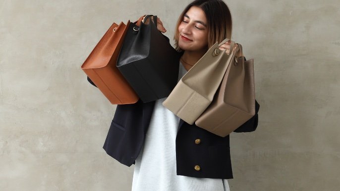 縦型でスマート！ショルダー掛けもできる仕分け可能な自立ミニトート