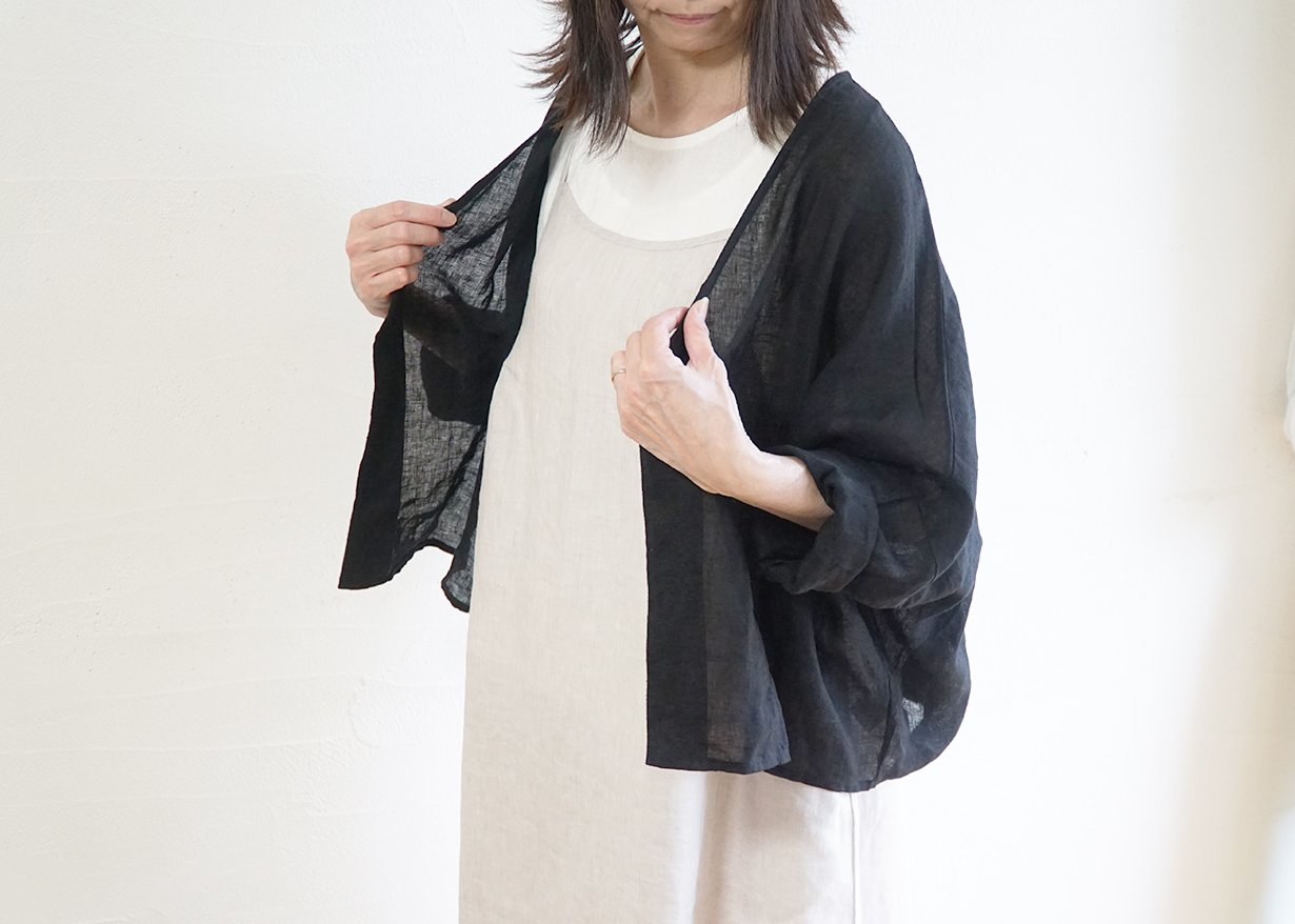 あれこれ考えずにこれだけでOK！私に馴染むリネンガーゼのボレロ風