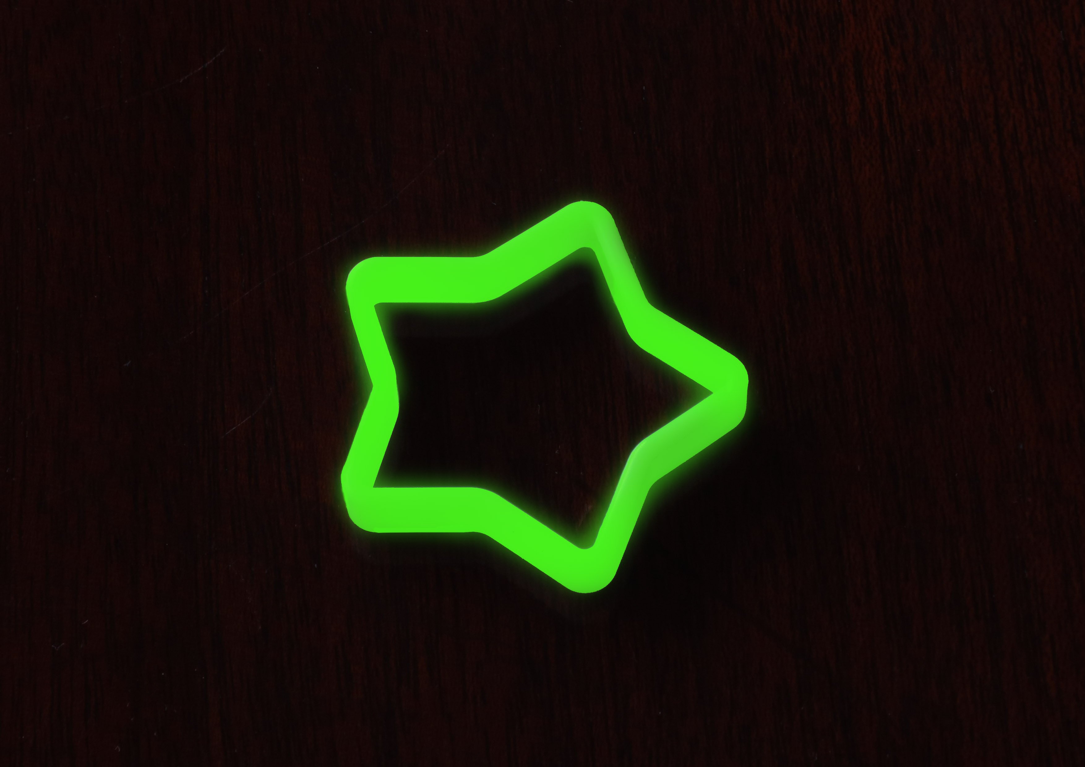 防災士監修】暗闇で光るので目印になる！色々な物を束ねて整理ができる