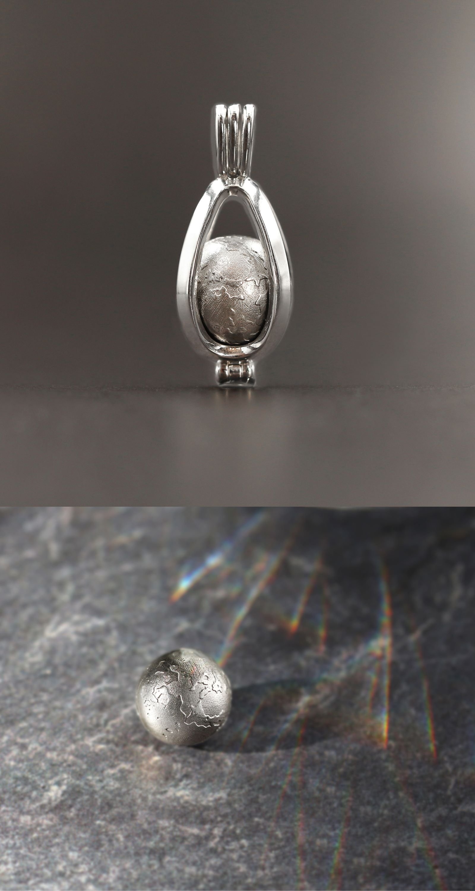 純金の満月捕まえちゃいました】月の裏側まで再現した金の月と銀の月