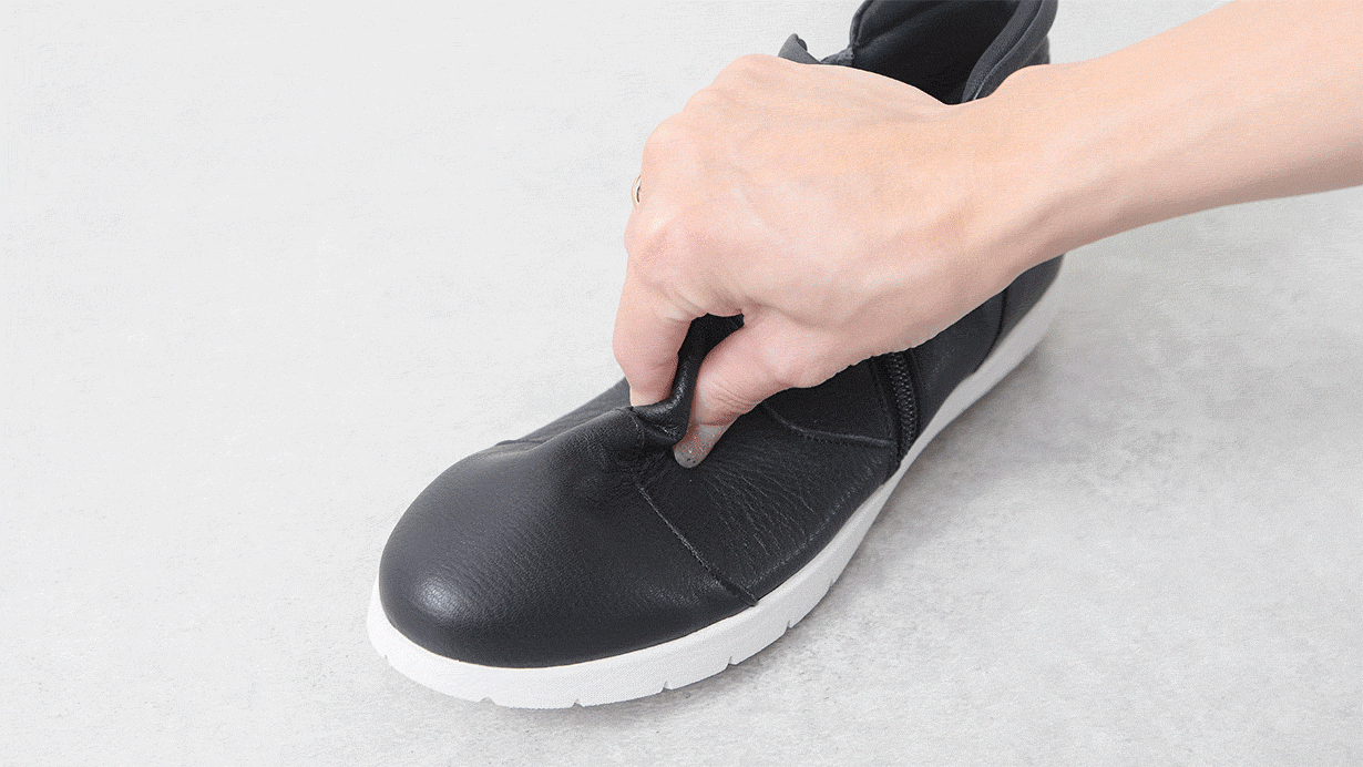 革のカシミヤ・鹿革】履いたそばから足に寄り添う、驚きの柔らかさと