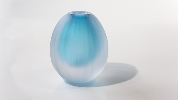 吹きガラス作家が独自技法で仕上げる、お花溢れる硝子作品