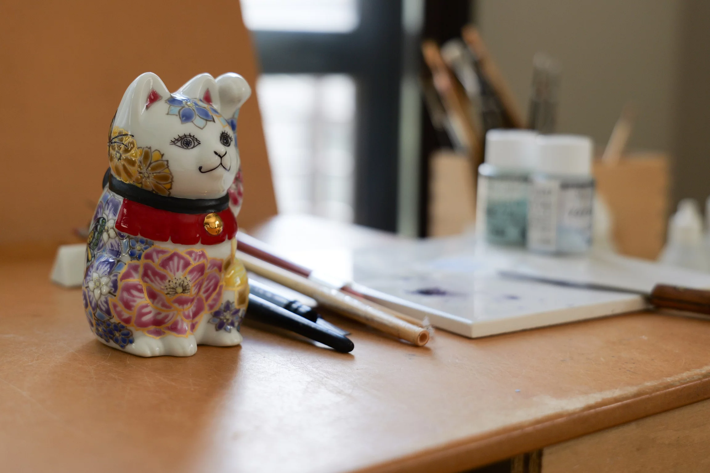 旅する招き猫と2026年干支 アルゼンチンで出会った可愛い馬｜Creema