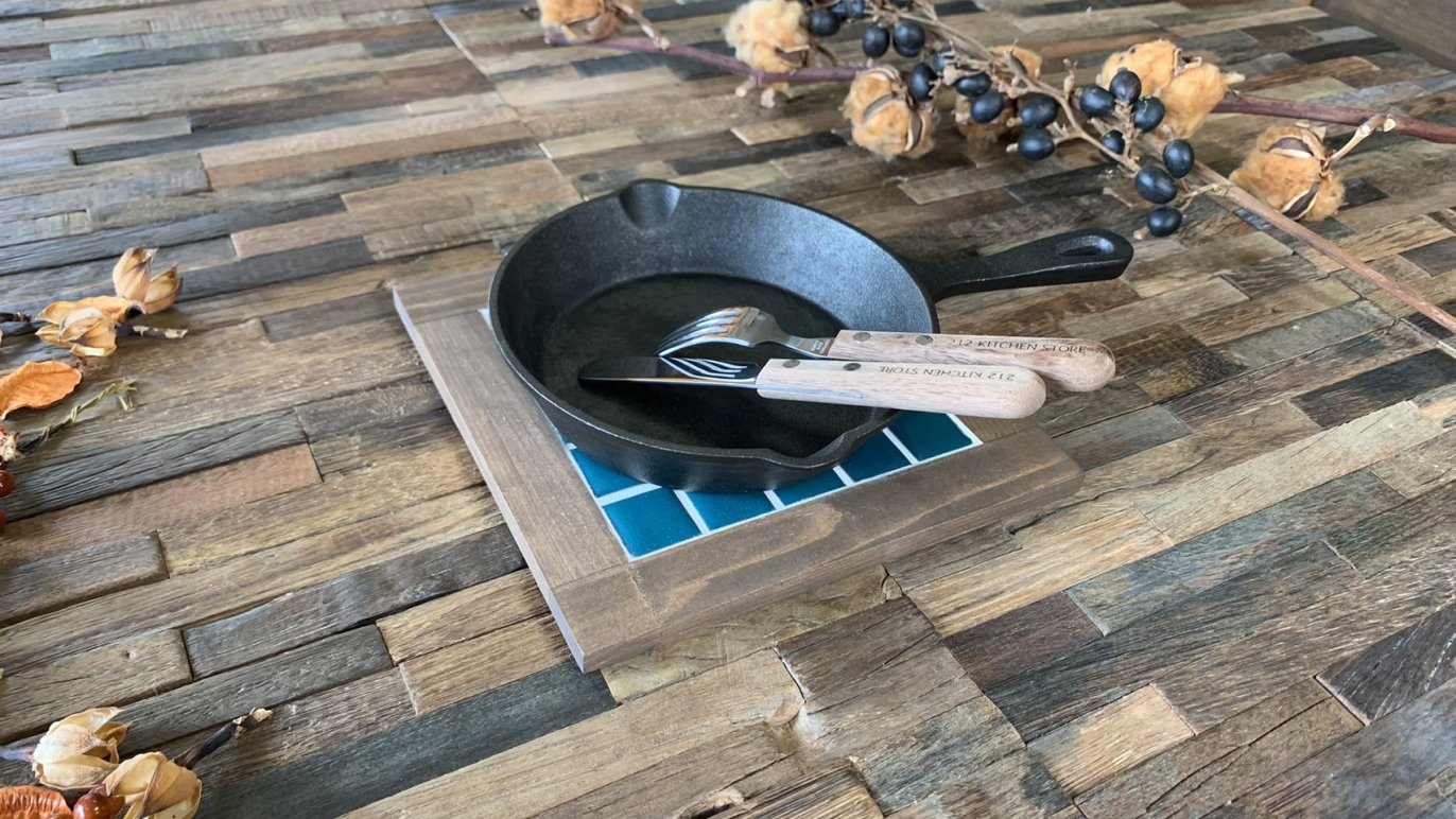 多治見のタイル×天然木】暮らしに彩を添えるトレイをお届けします