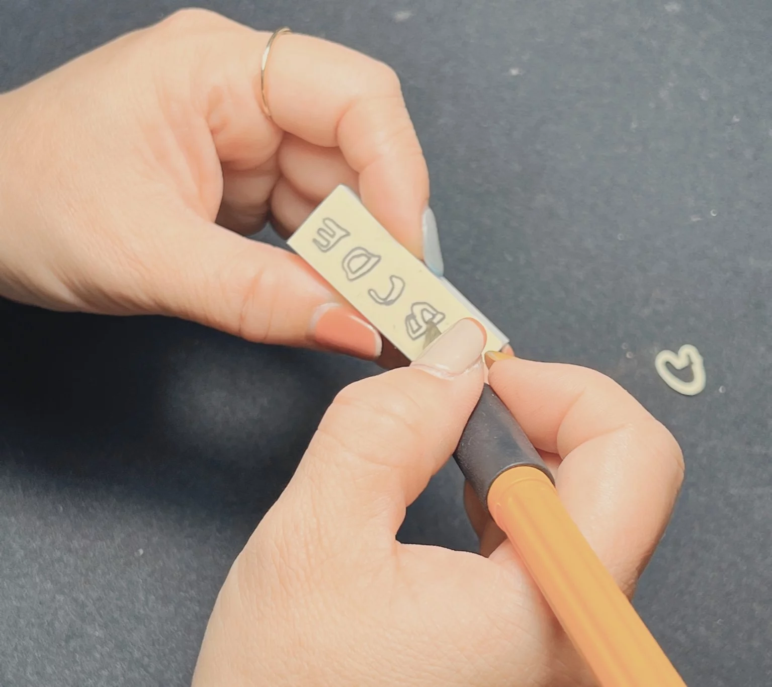 Rira文字スタンプを広めたい＊シヤチハタ(株)製＊アルファベット 