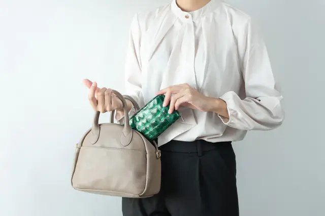財布職人が最小の限界に挑戦！美麗な「キャッシュレス時代の極小