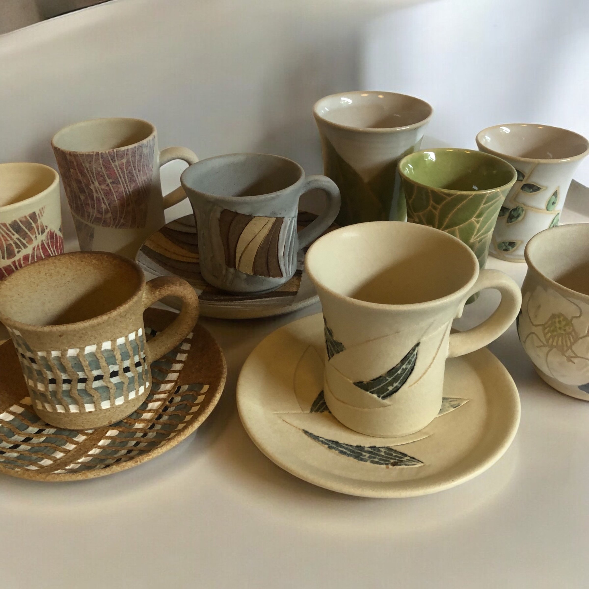 茶器から生まれた”新感覚上野焼”を、生活にとりいれて。 多彩な釉薬が