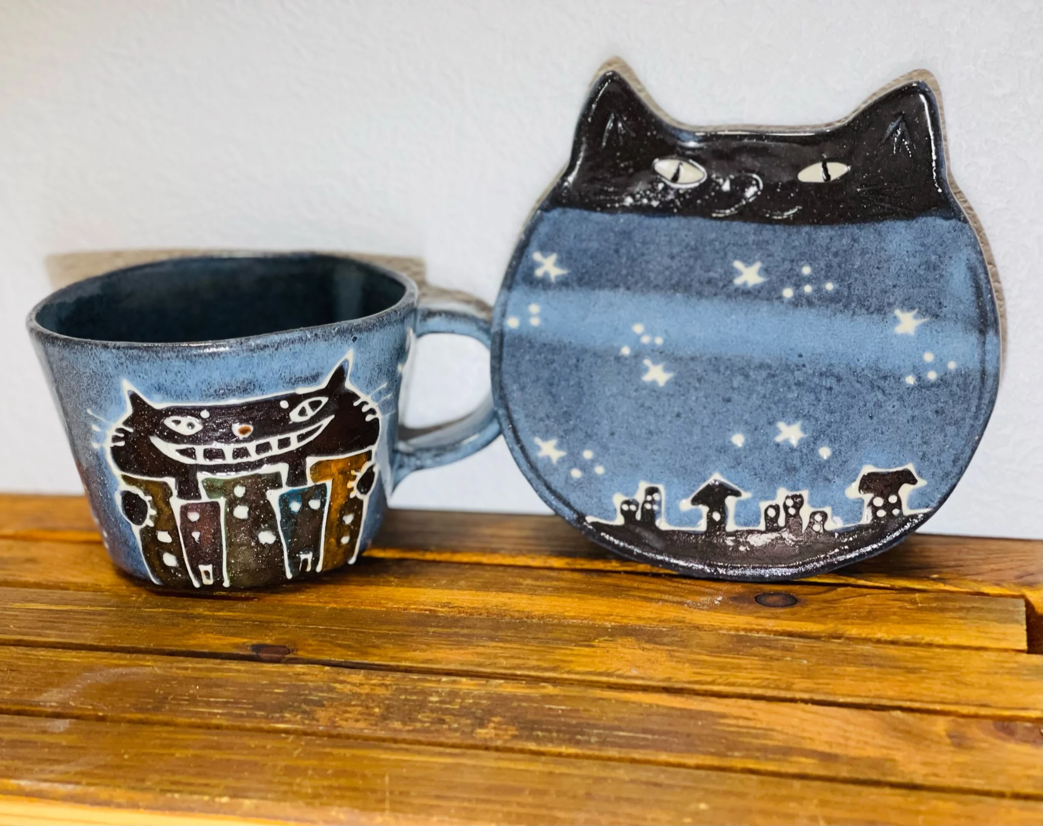 【 絵本のワンシーンを器に 】がテーマの 最高に可愛い陶器☆ 器から始まる絵本』という新たなストーリー | 徳永陶磁器株式会社の