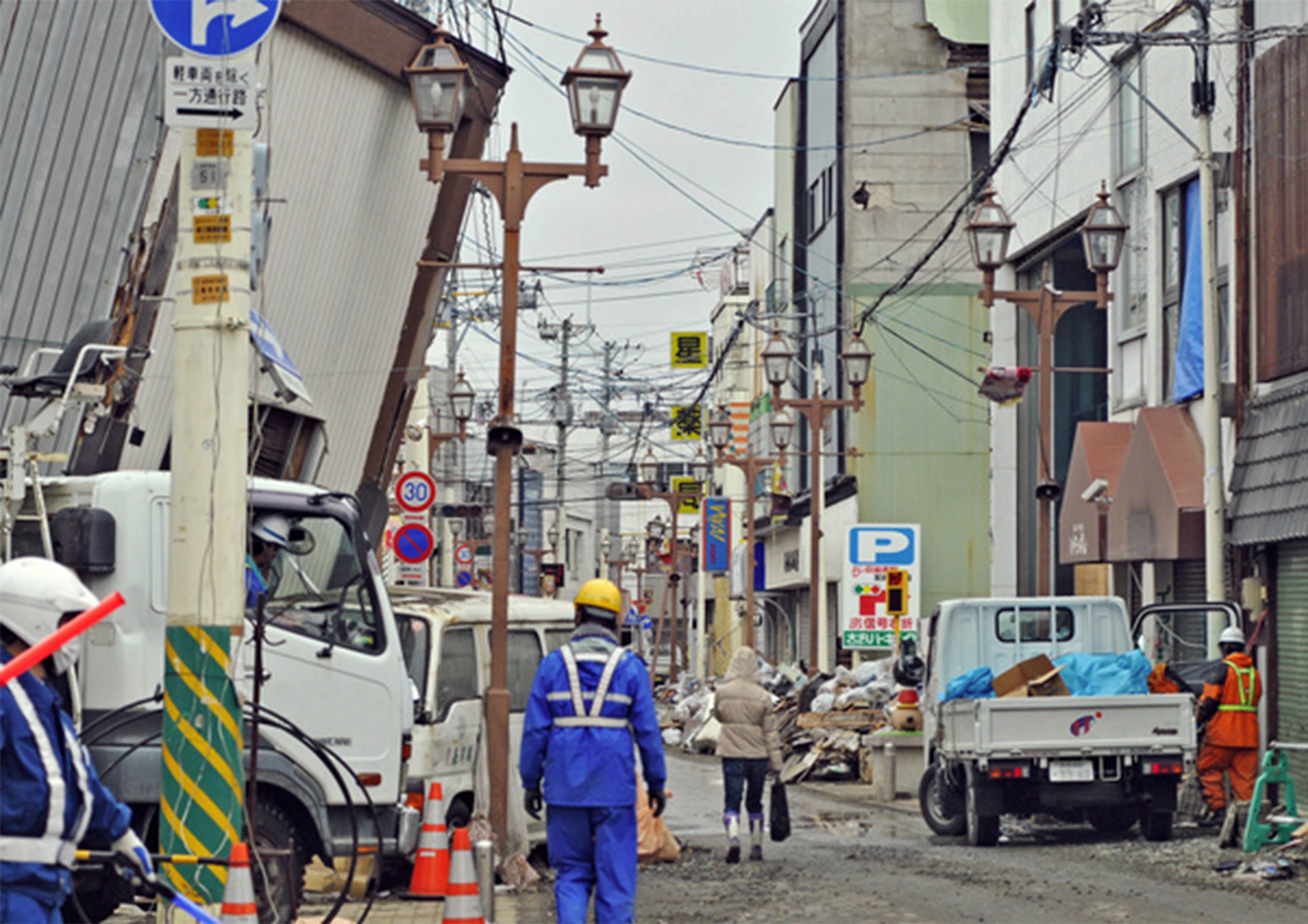 150万円突破】防犯や防災用のホイッスル！日常から備える