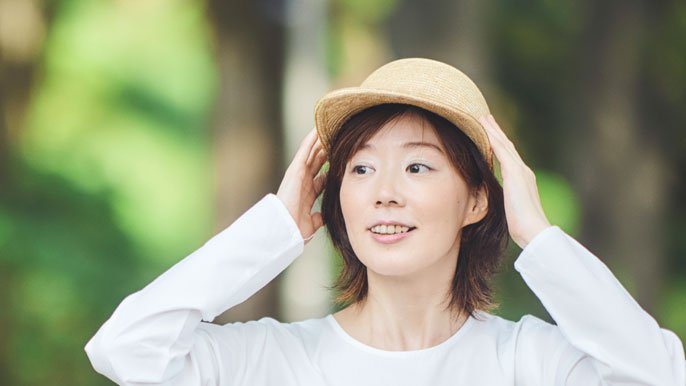 創業明治13年、職人が一つひとつ仕上げる日本製本物の麦わら帽子を届け