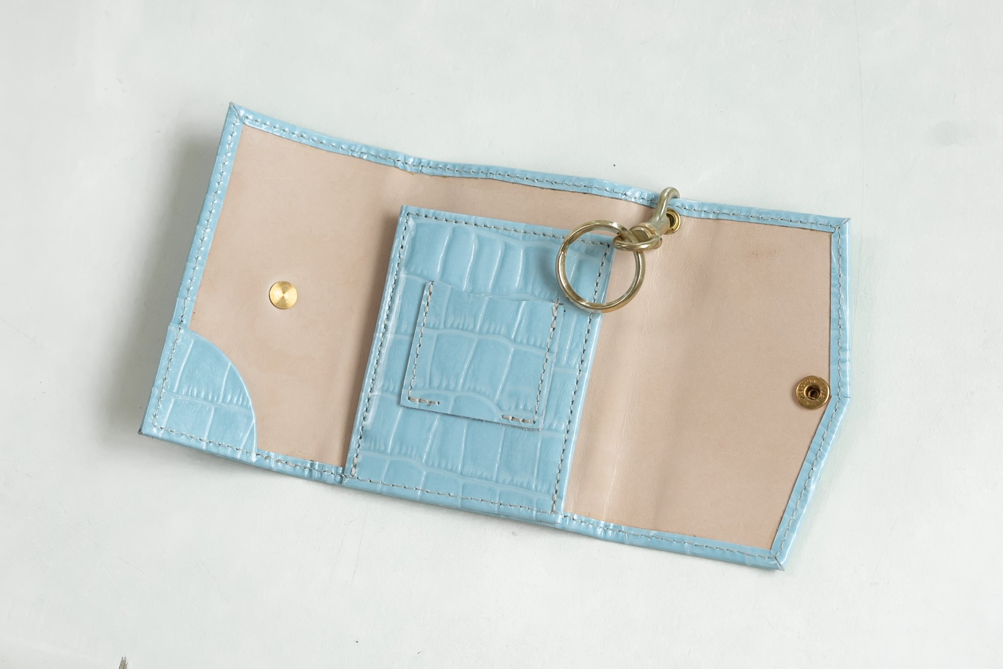 薄く、小さく、なくさない。未来の財布「petitプティ-For Women