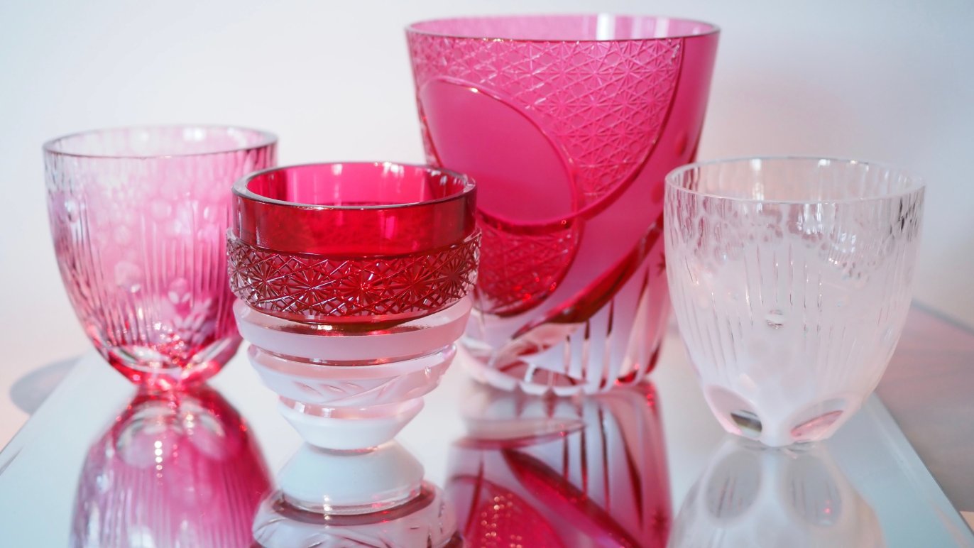 カラフルポップで心躍る切子ガラス 縁起の良い紅白カラーに初挑戦