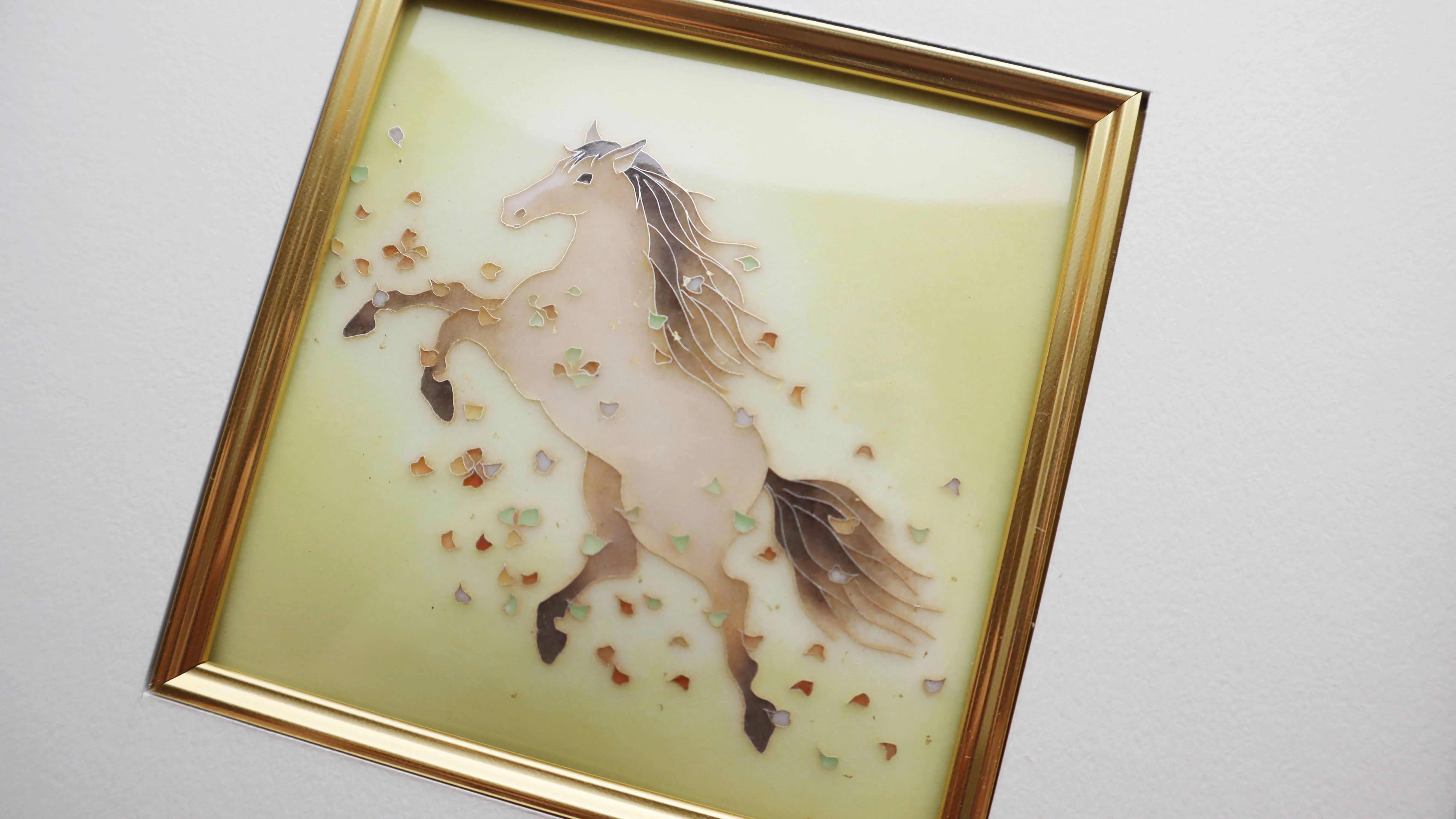 明治から受け継がれる伝統工芸×職人女子 2026年を彩る干支とお花の