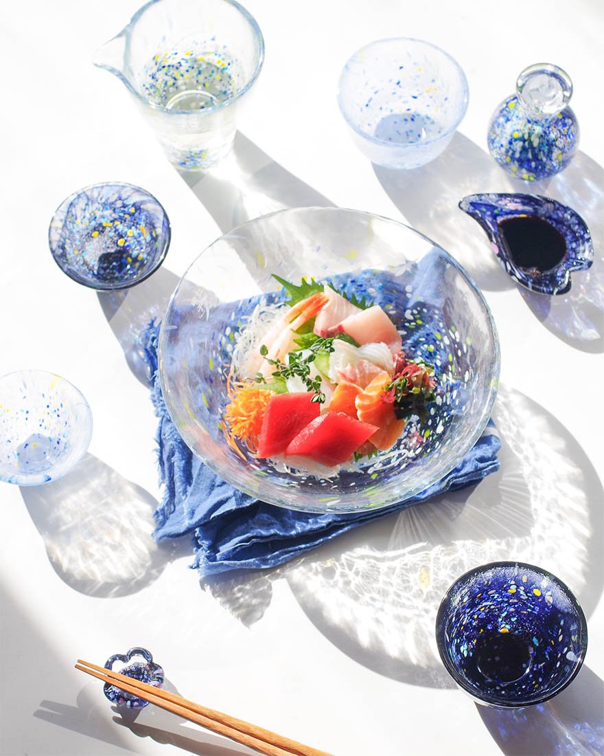 老舗ガラス屋の挑戦】残暑を心地よく、通年で楽しめる涼感のうつわ