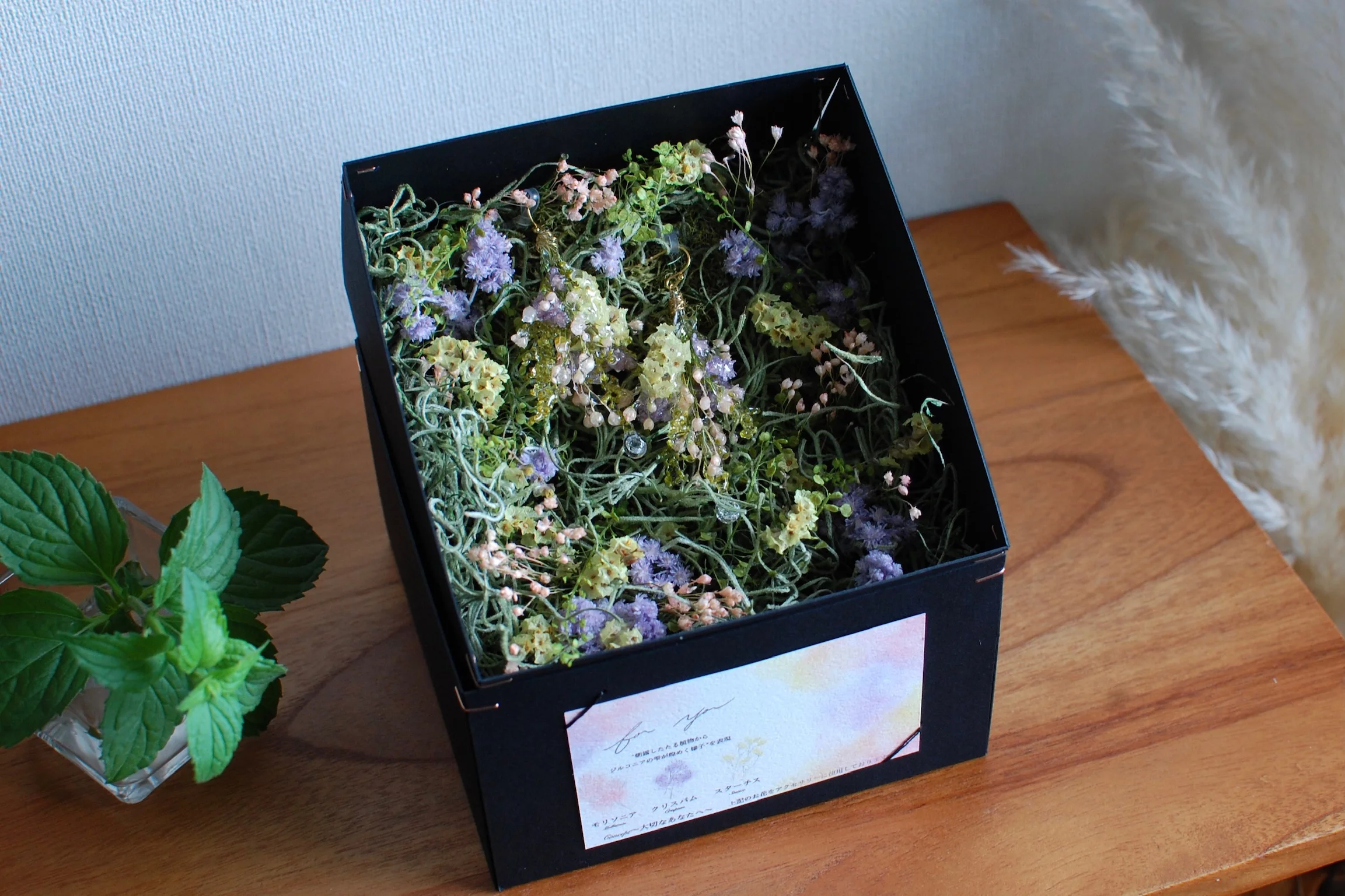 インテリアにもアクセサリーとしても素敵な万能アイテム 花屋 アクセサリーショップの夢 Creema Springs