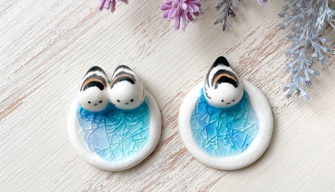 青と白の花柄 陶器製箸置き 2個セット 【10％OFF 12⁄4 20時〜】 箸置き