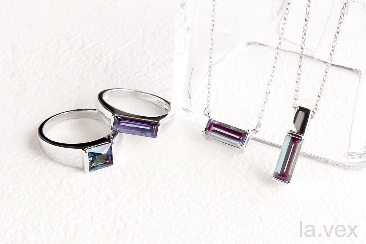 神秘的なカラーチェンジを見せる