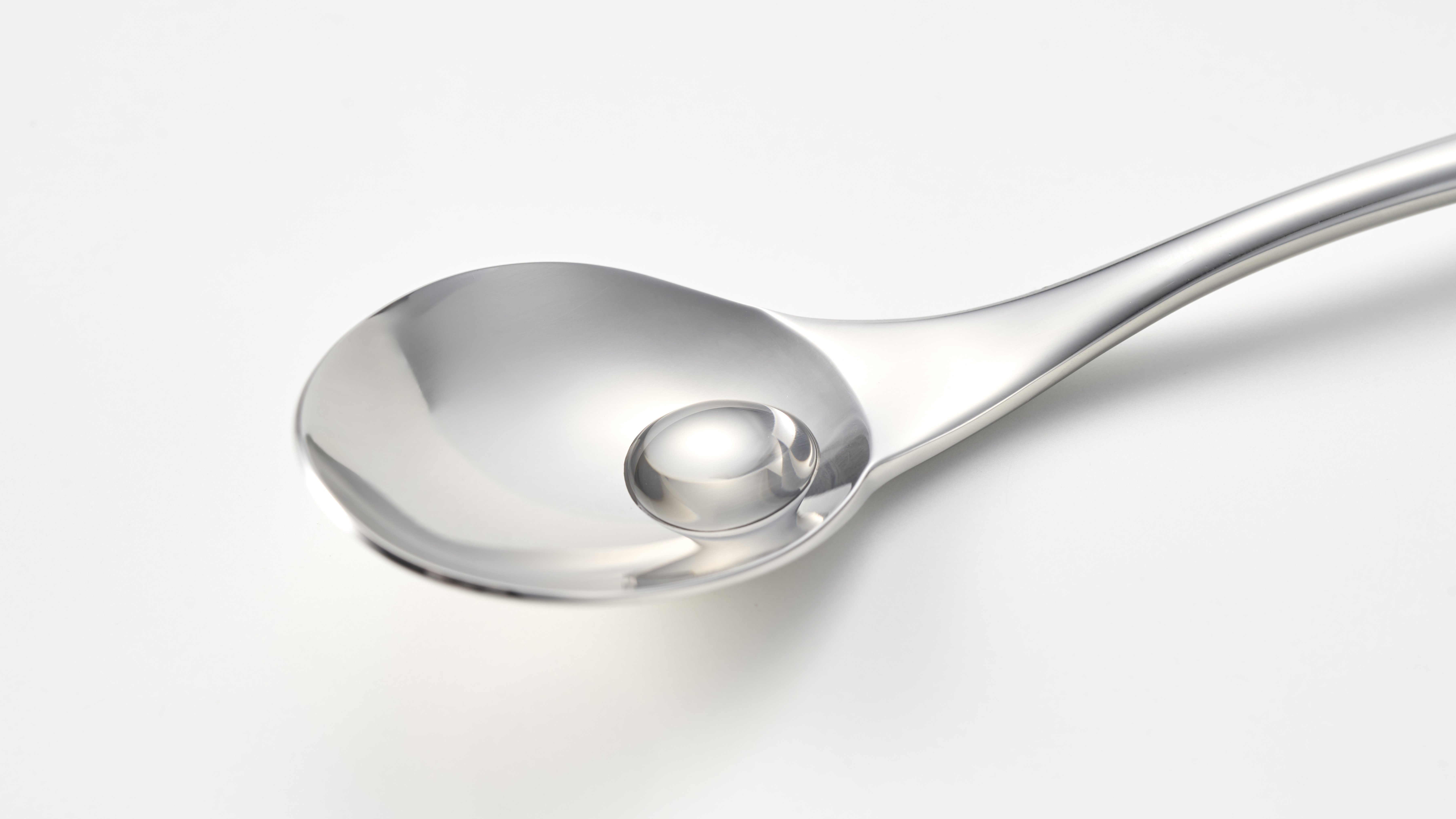 純銀スプーン ドイツ語『SILBER100』刻印 サイズ=カレースプーン大き目 純銀スプーン ドイツ語『SILBER100』刻印 サイズ=カレースプーン大き目