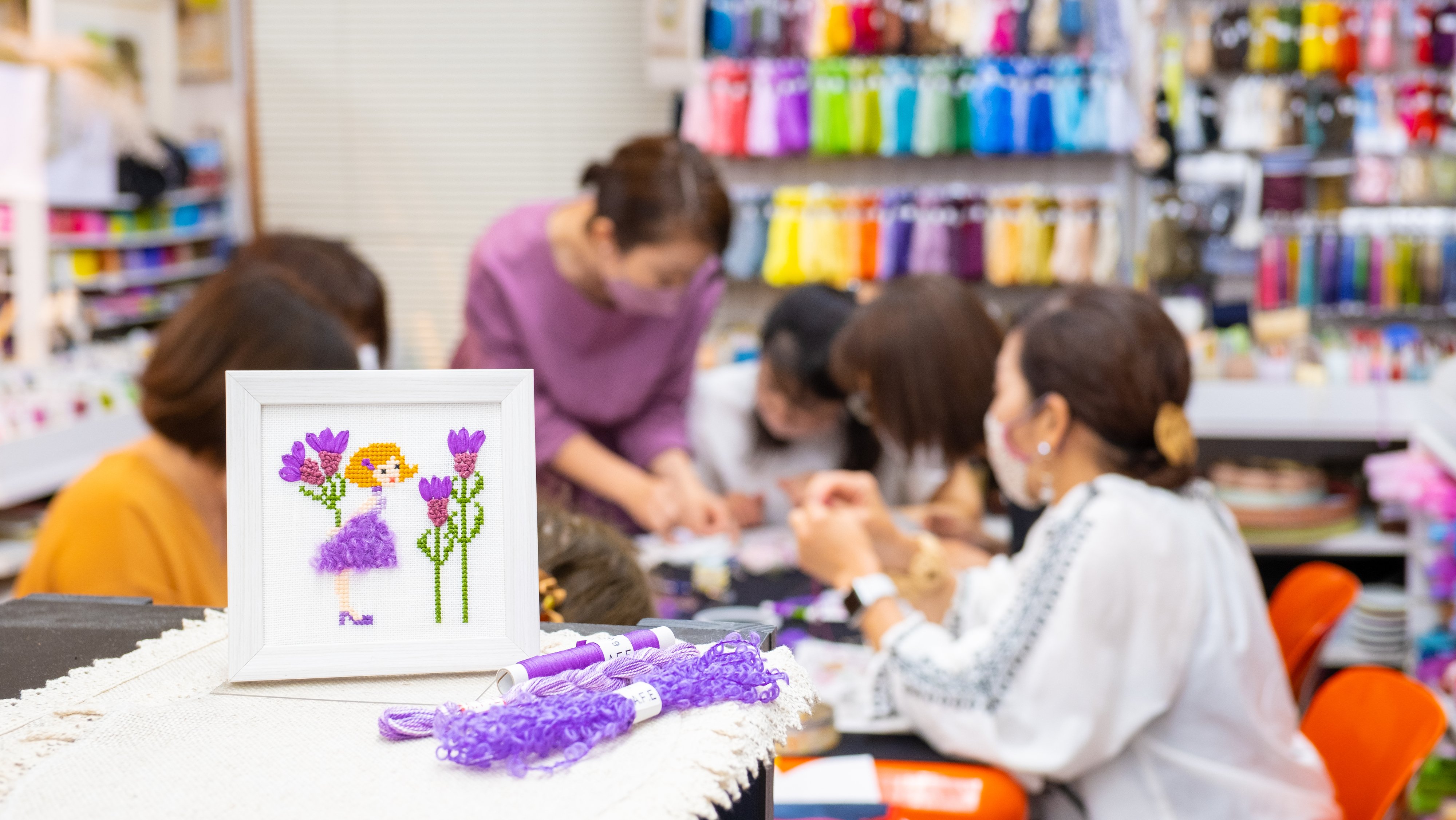 💜風香る丘、多可町からの贈り物 ラベンダーの香りを詰めた花刺繍