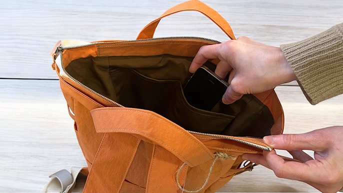 JUNE　リュックその他①　ハンドメイド 廃棄される玉ねぎの外皮で染めた新素材KONBU＜onibegie＞を使っ