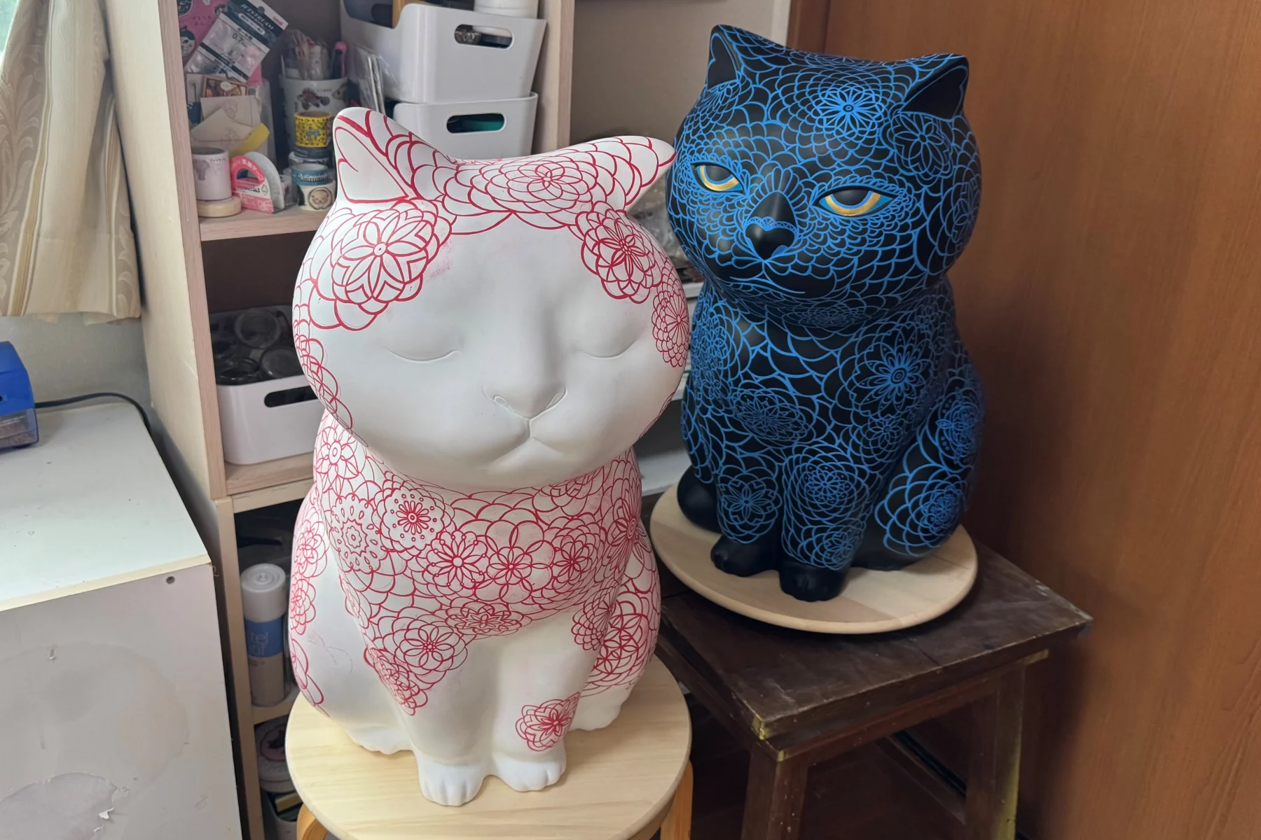 東京藝大卒アーティスト エサシトモコが手がける、新作木彫作品「天馬