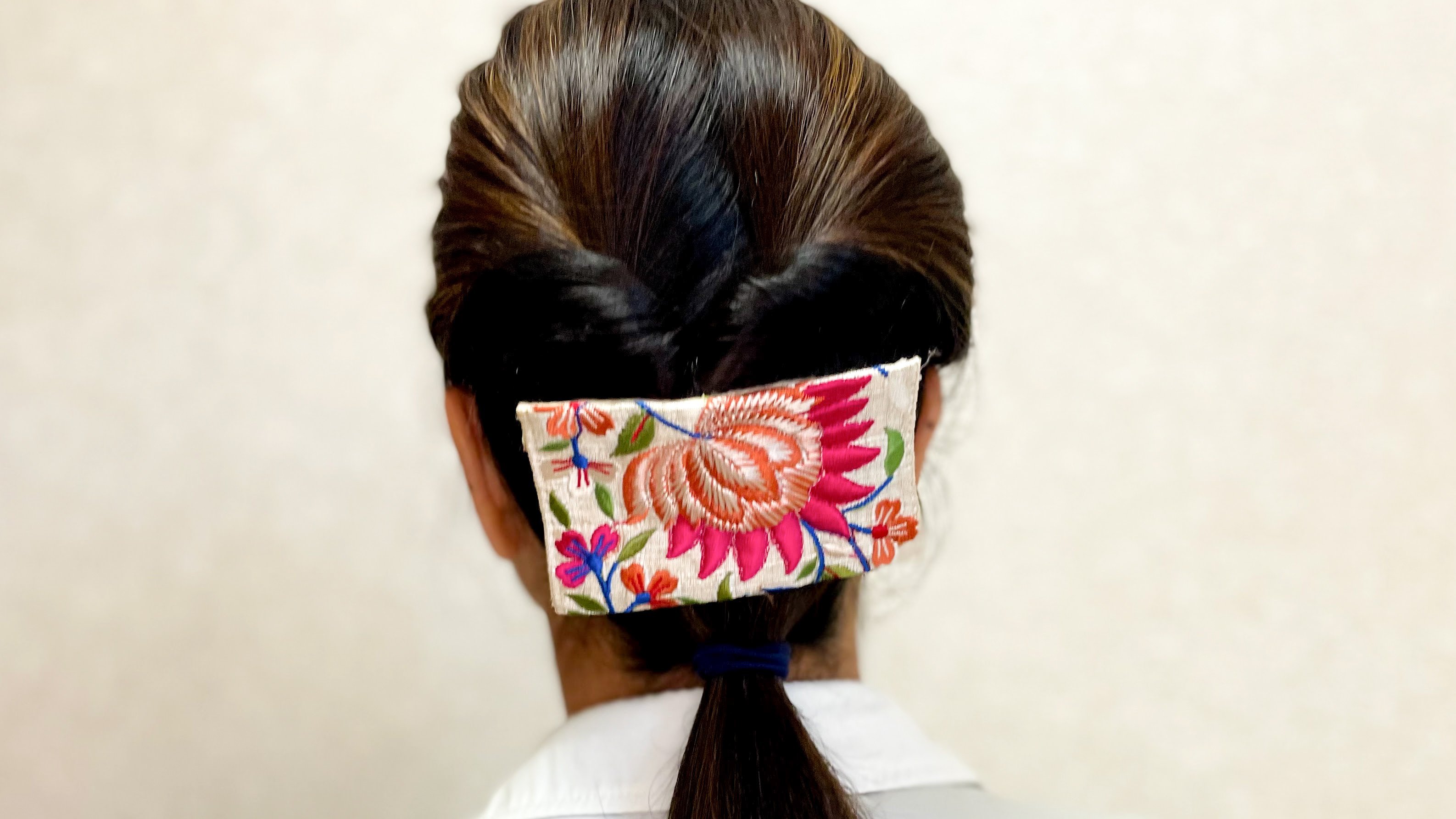 花束みたいなインド刺繍リボンのアクセサリーでヘアドネーション