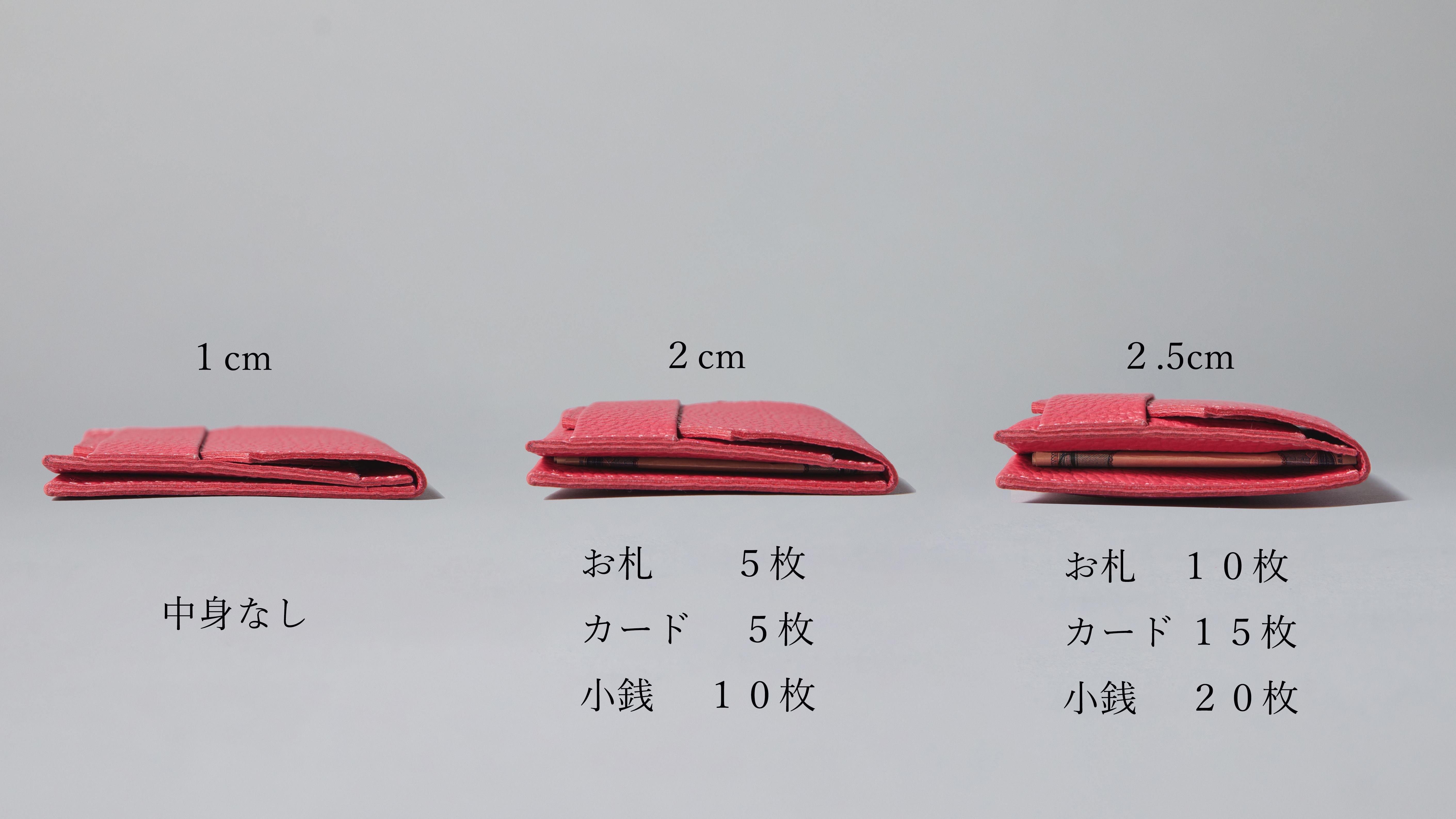 新作から人気作品まで全10カラーの“simpleなスモールウォレット