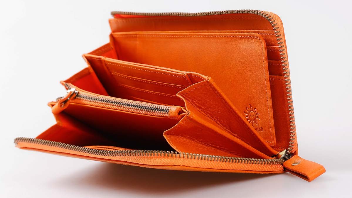 財布の4大ストレスを解消し、誰でも仕分け上手になれる。整理整頓革長