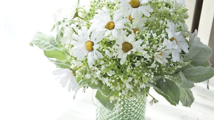 アーティシャルフラワー】ホワイトラナンキュラスとデイジーの花束の