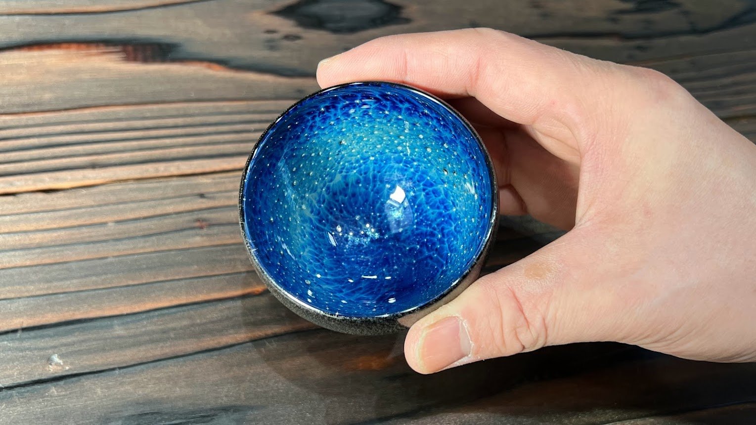 宇宙を楽しむ器 ”アイリス” 10年の歳月を掛けて確立した奇跡の宇宙模様