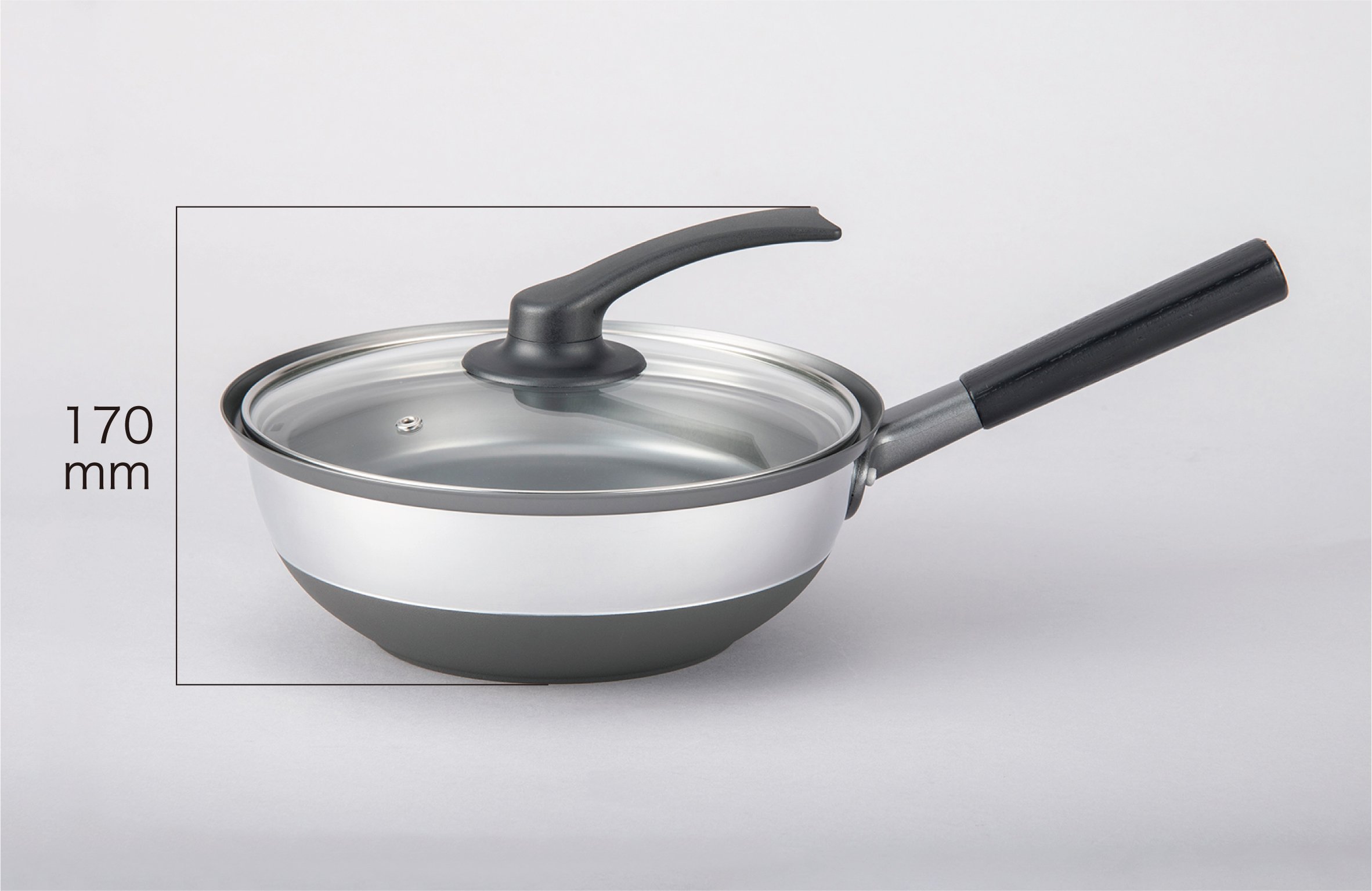 理想の万能フライパン＆ドライスチーマー『高温乾燥蒸気』が蒸し料理に