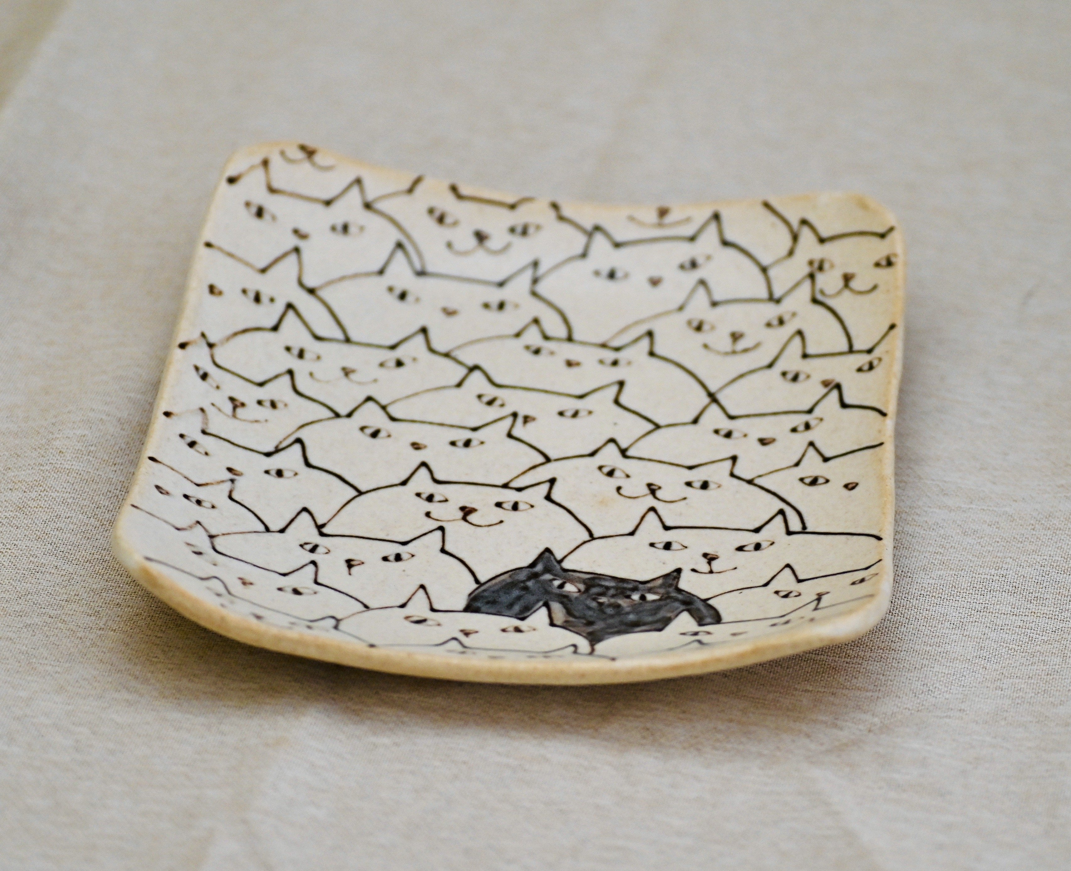 世界に一つだけの陶器の絵本プロジェクト ～8月の展示会から25