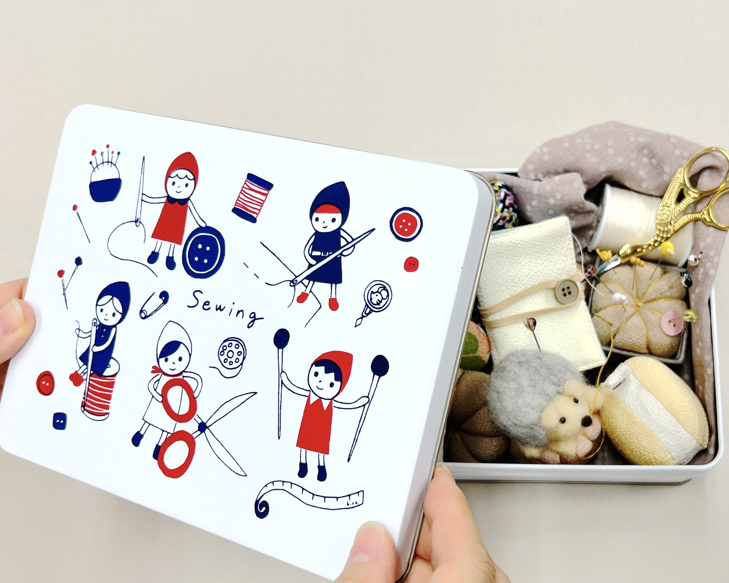 縫製のプロが考案！好きなアイテムが選べる『私だけのお針箱』｜Creema