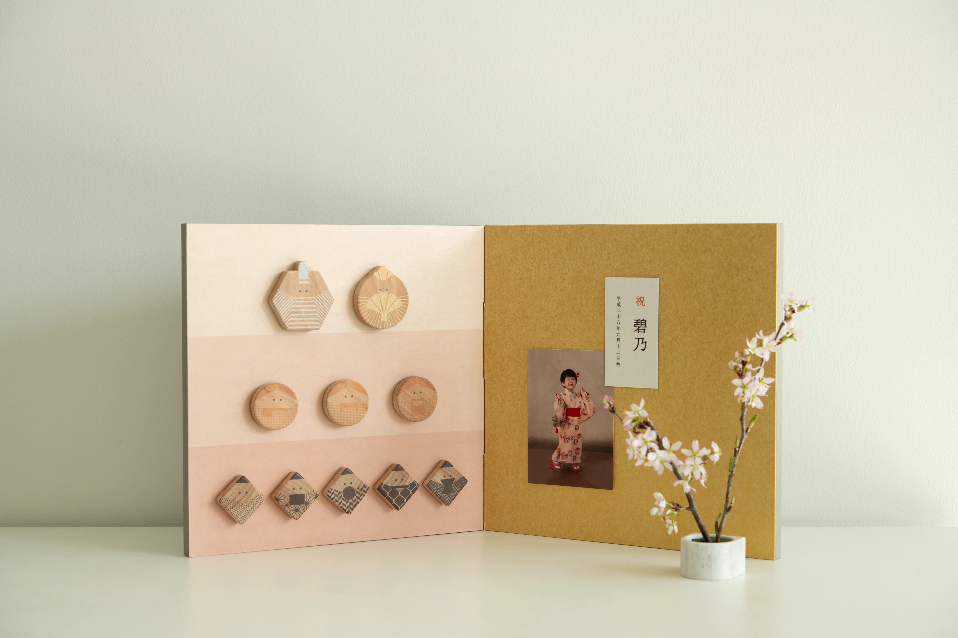 ☆ぺんぎん様専用☆楠円形飾り台、桧片側耳付棚板オーダー