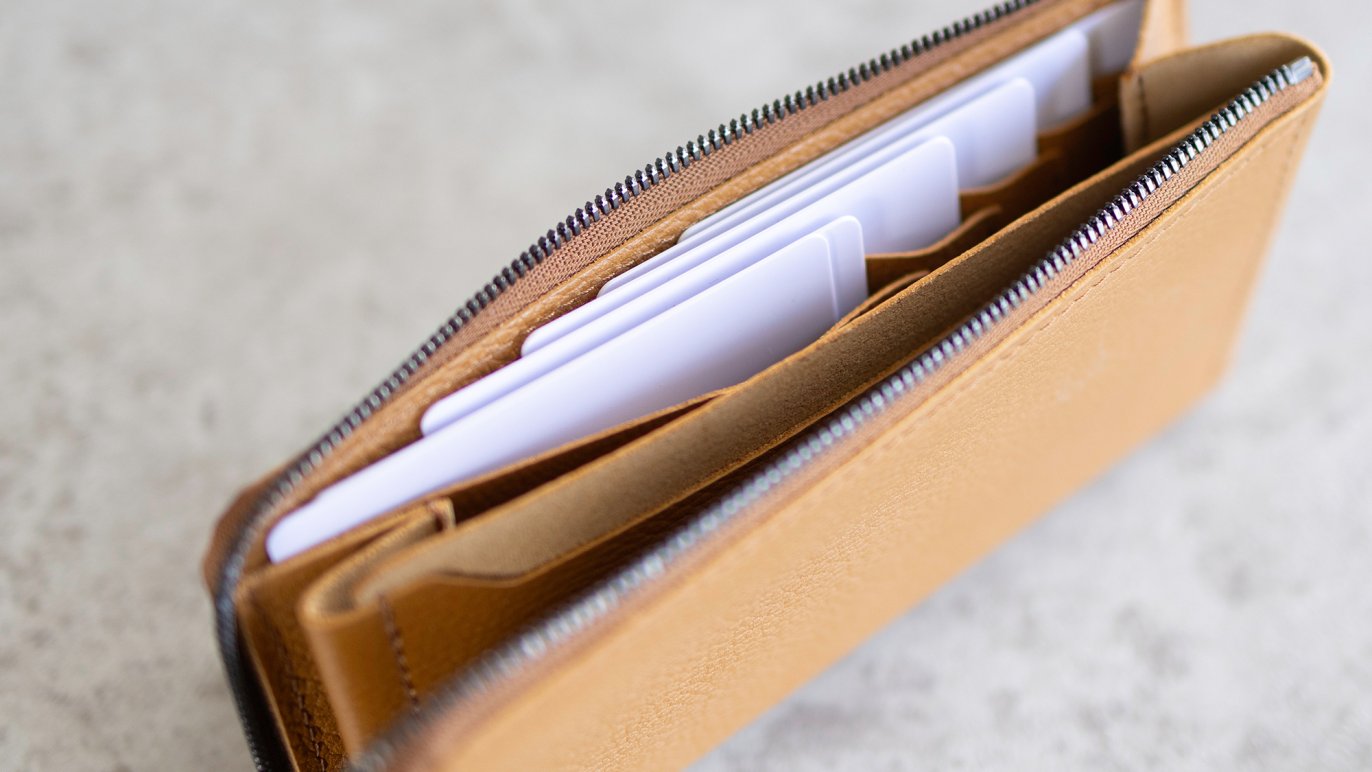 最小の長財布を目指しながら圧倒的に使いやすい日本製財布「il modo 