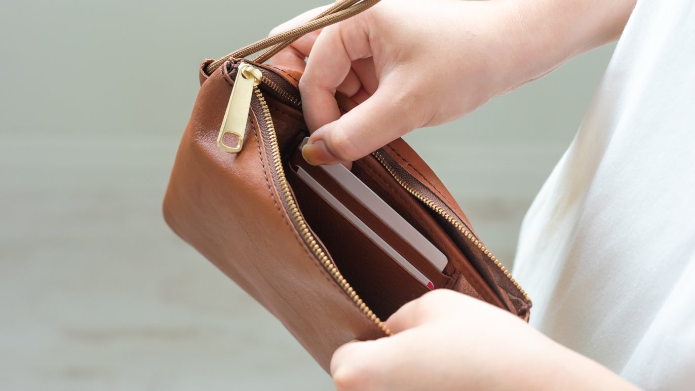 もうレジでモタモタしなくて済む！紙幣と硬貨を自動で仕分ける「ズボラ 