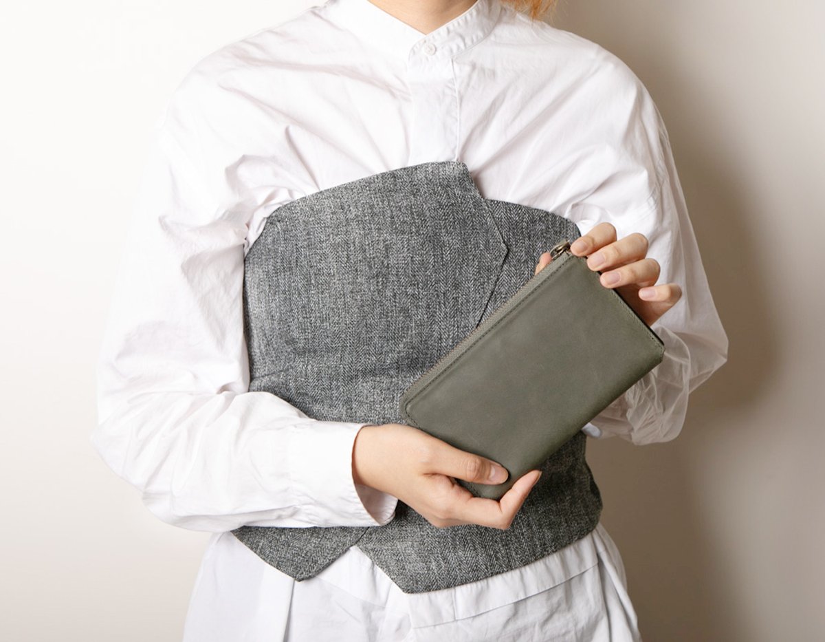 収納力抜群の小さい長財布【TIDY2.0】絶妙な色合いが魅力の