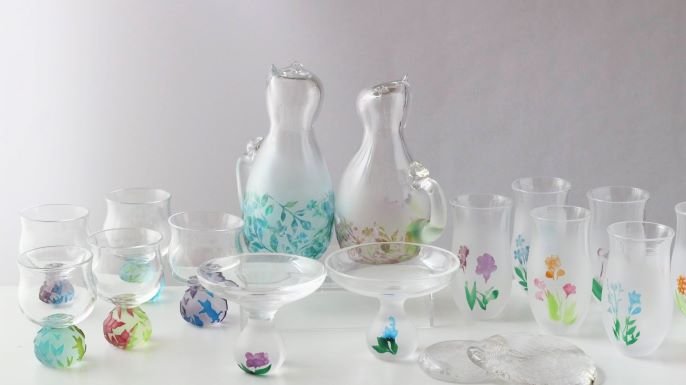 猫の花ごころ～花とねこをテーマにした美しいガラス作品