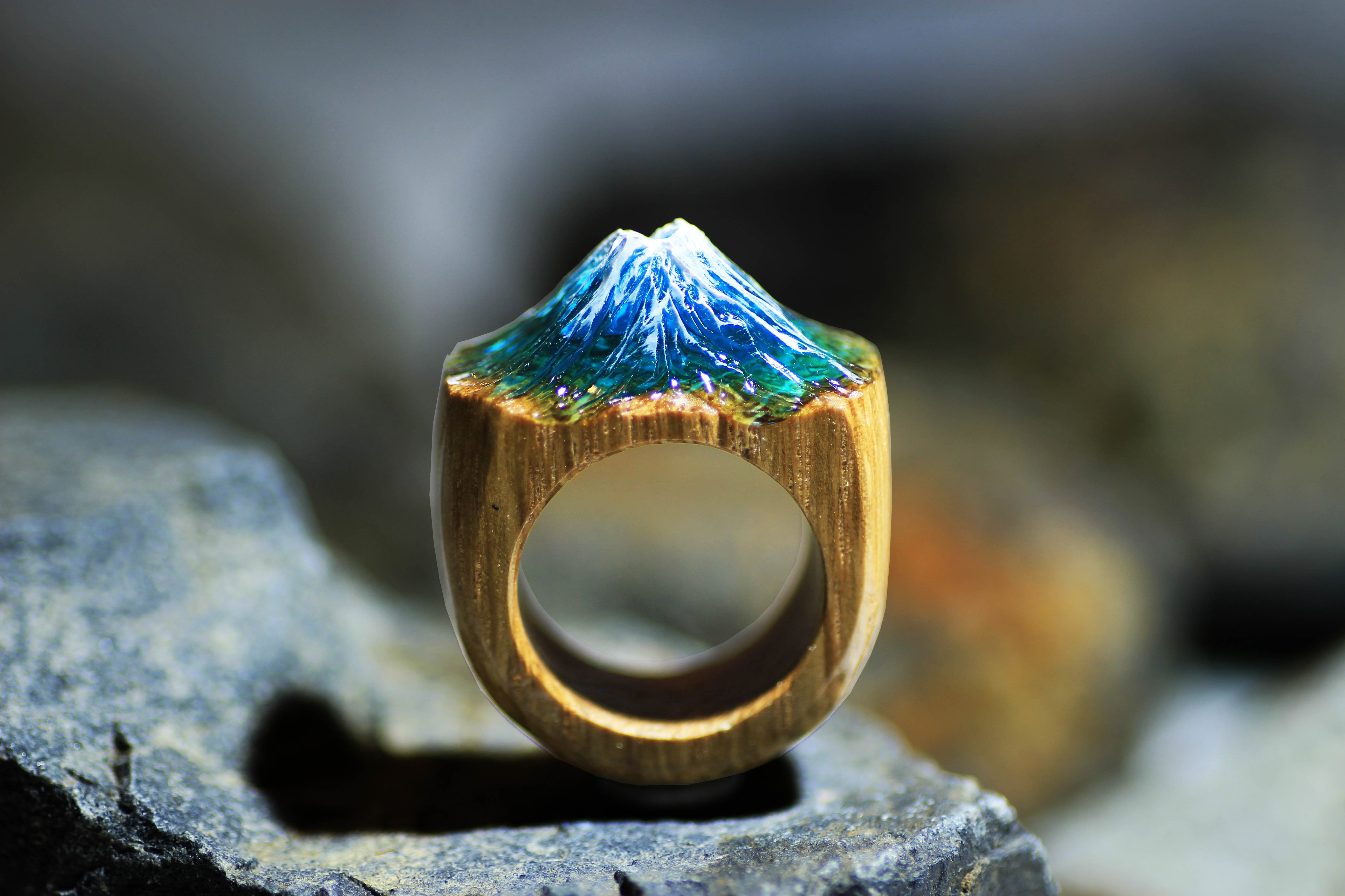 クリスタルレジンと高級木材から作り出される幻想的な世界 ウッド