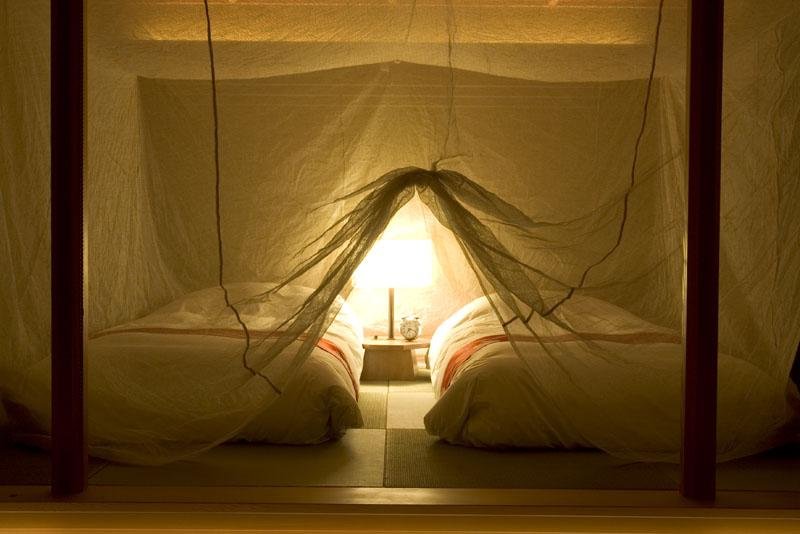 泣き止む理由は“蒸れゼロ”。赤ちゃんも大人も快眠の「ヘンプかや 泣き止む理由は“蒸れゼロ”。赤ちゃんも大人も快眠の「ヘンプかや